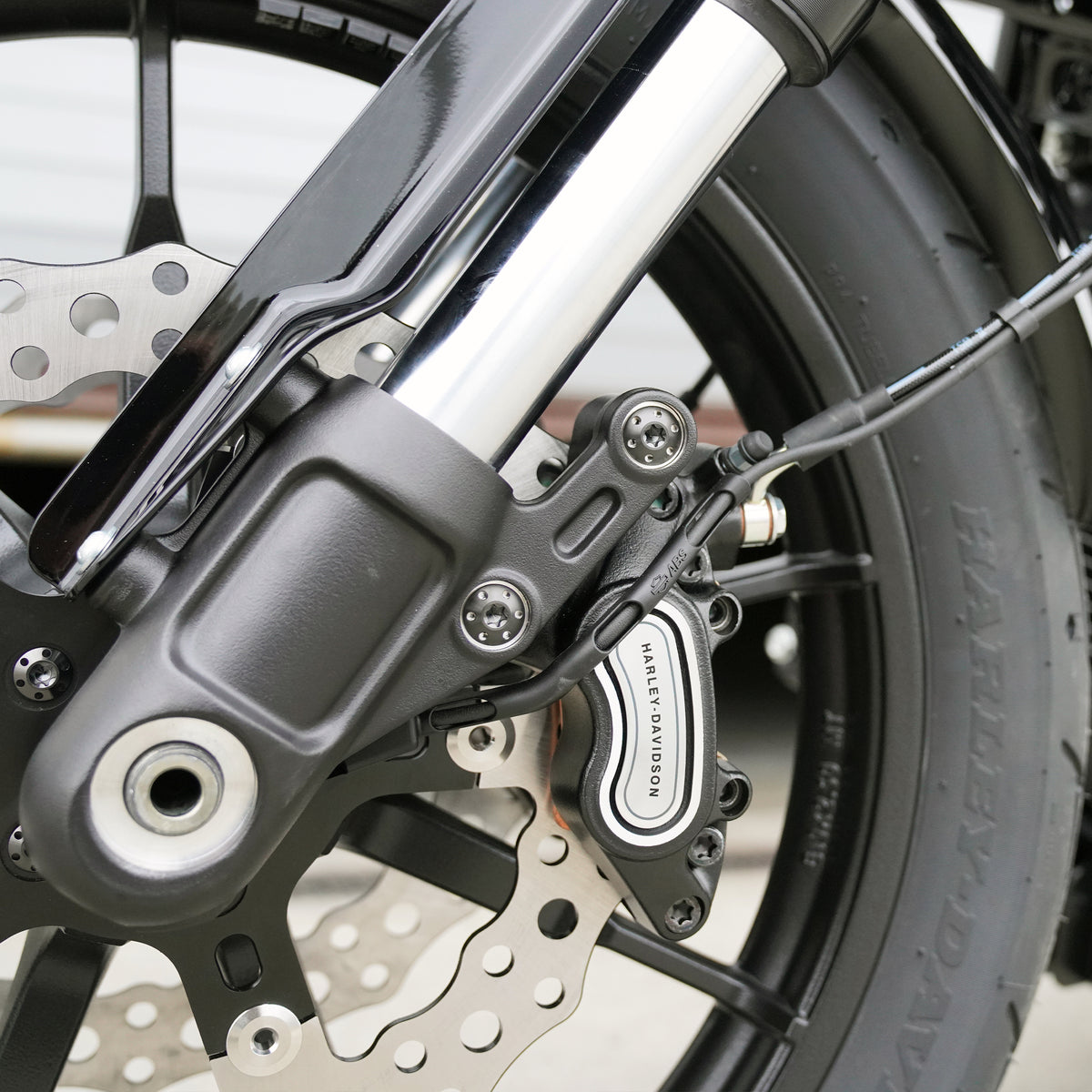 Black 12-Point Caliper Mounting Bolts For Harley Davidson Brembo Front Brakes
