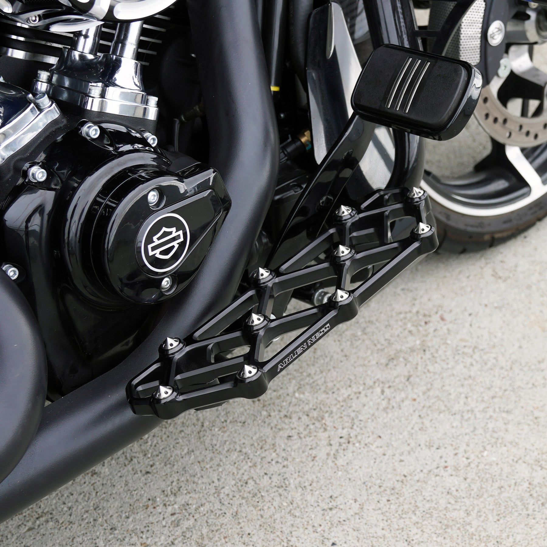 Diamond Floorboards, Black
