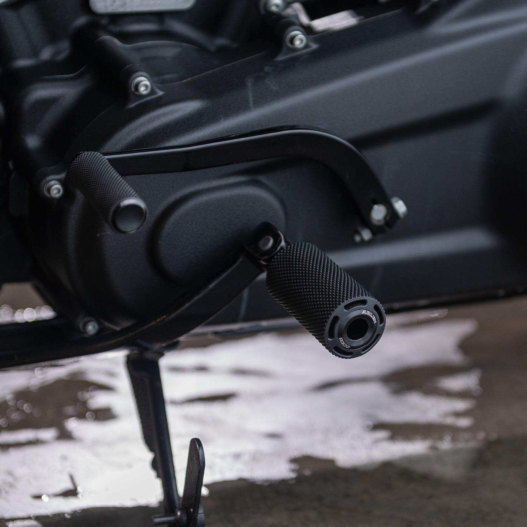 Cush Footpegs, Black