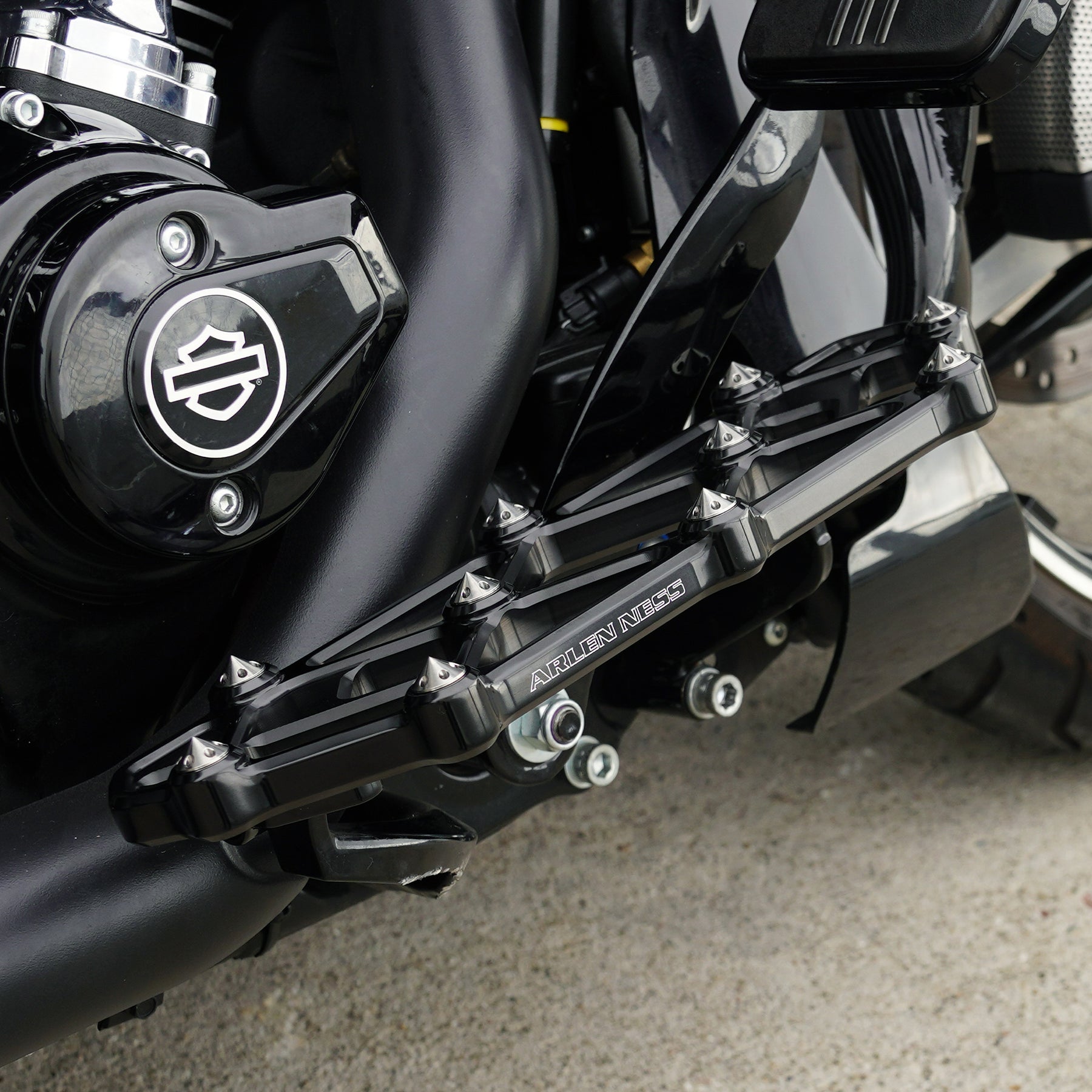 Diamond Floorboards, Black