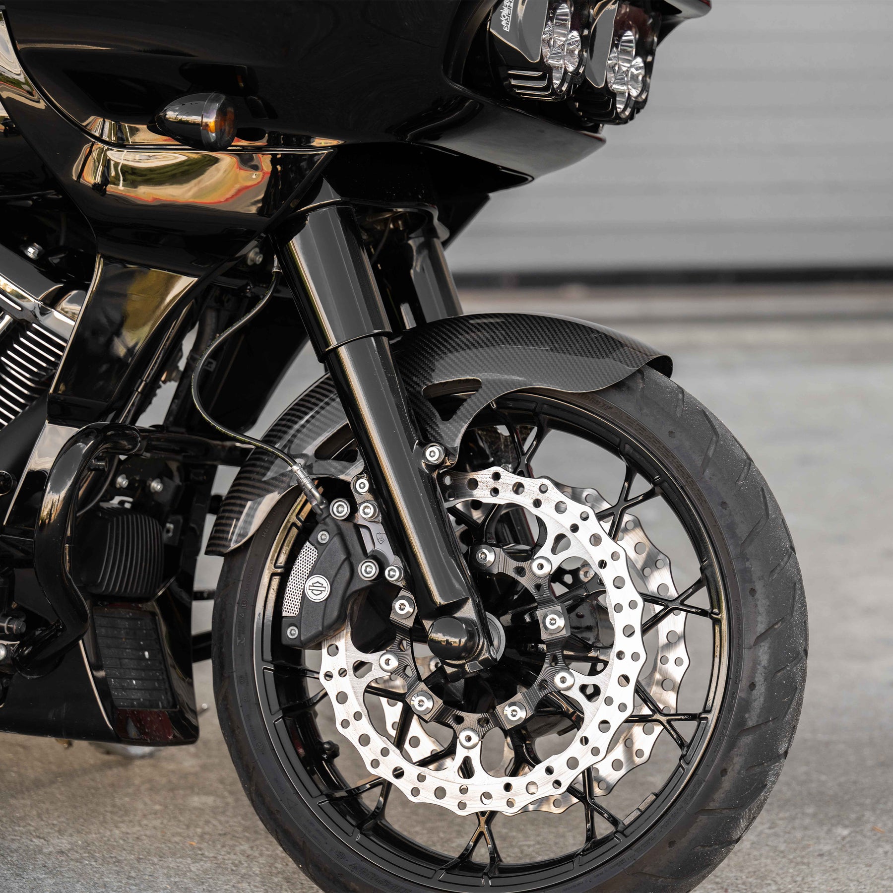 19” Pro Sport Carbon Fiber Front Fenders, FLT Touring