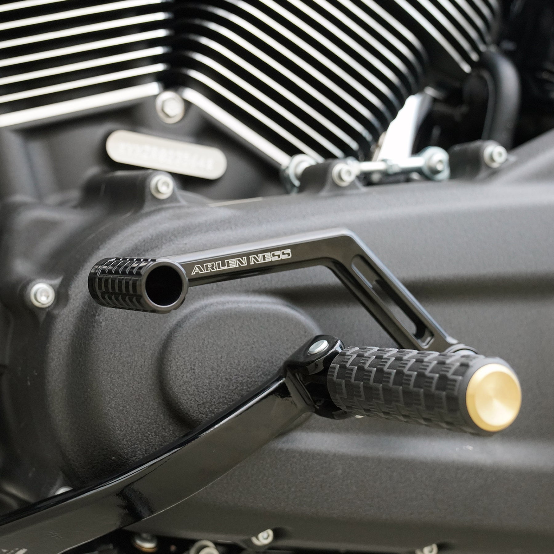 Speedliner Shifter Arm for Softail, Black