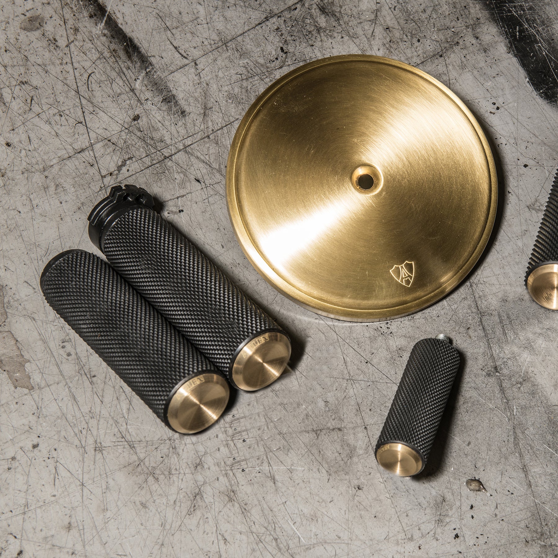 Knurled Grips, Brass