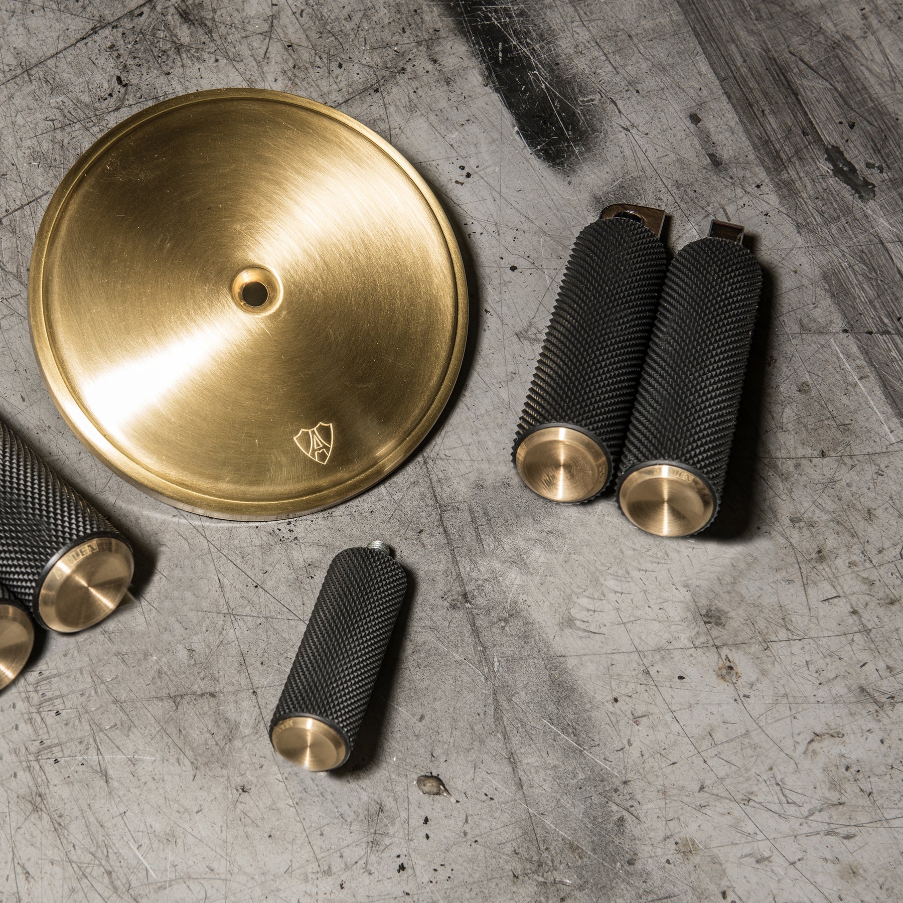 Knurled Shift Pegs, Brass