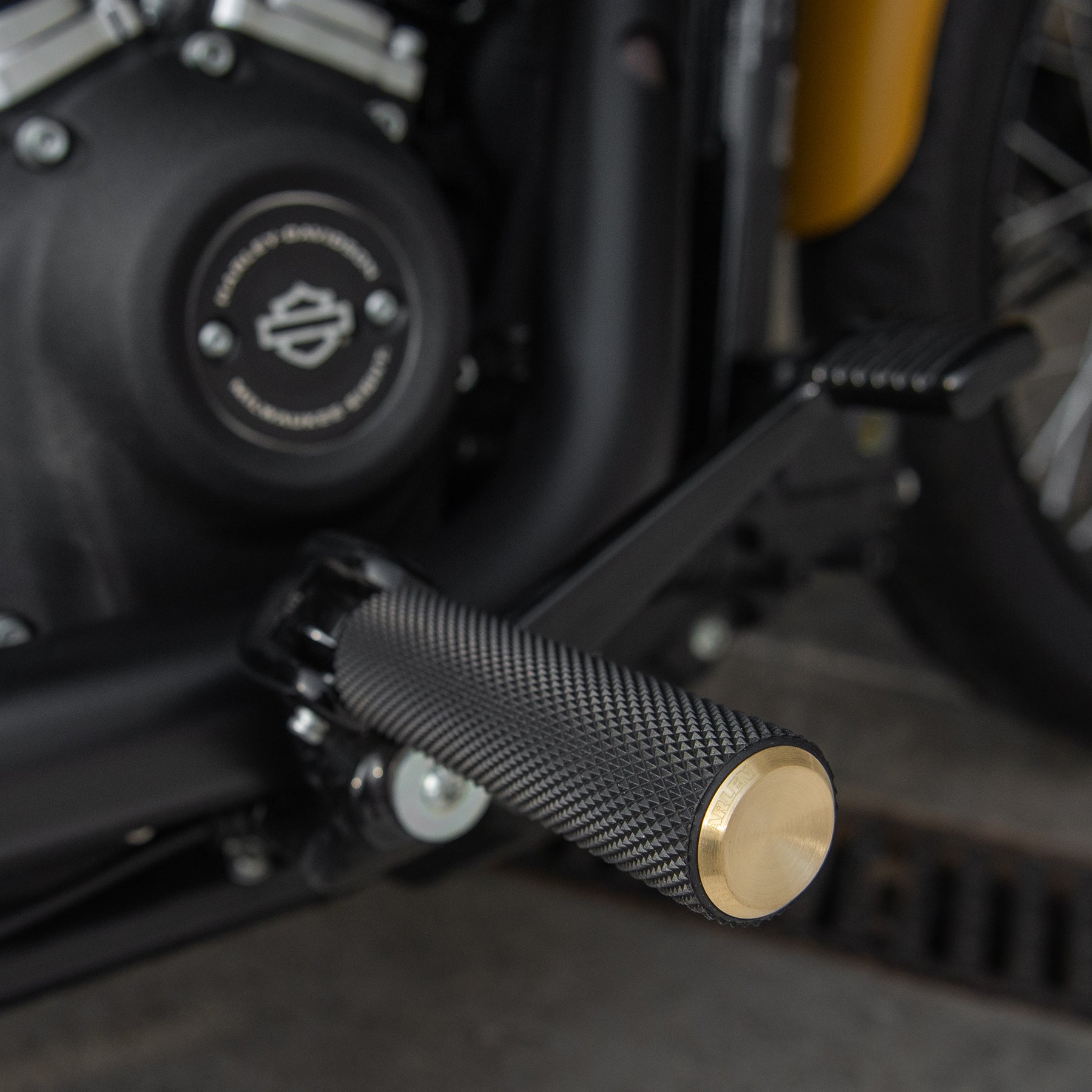 Knurled Footpegs, Brass