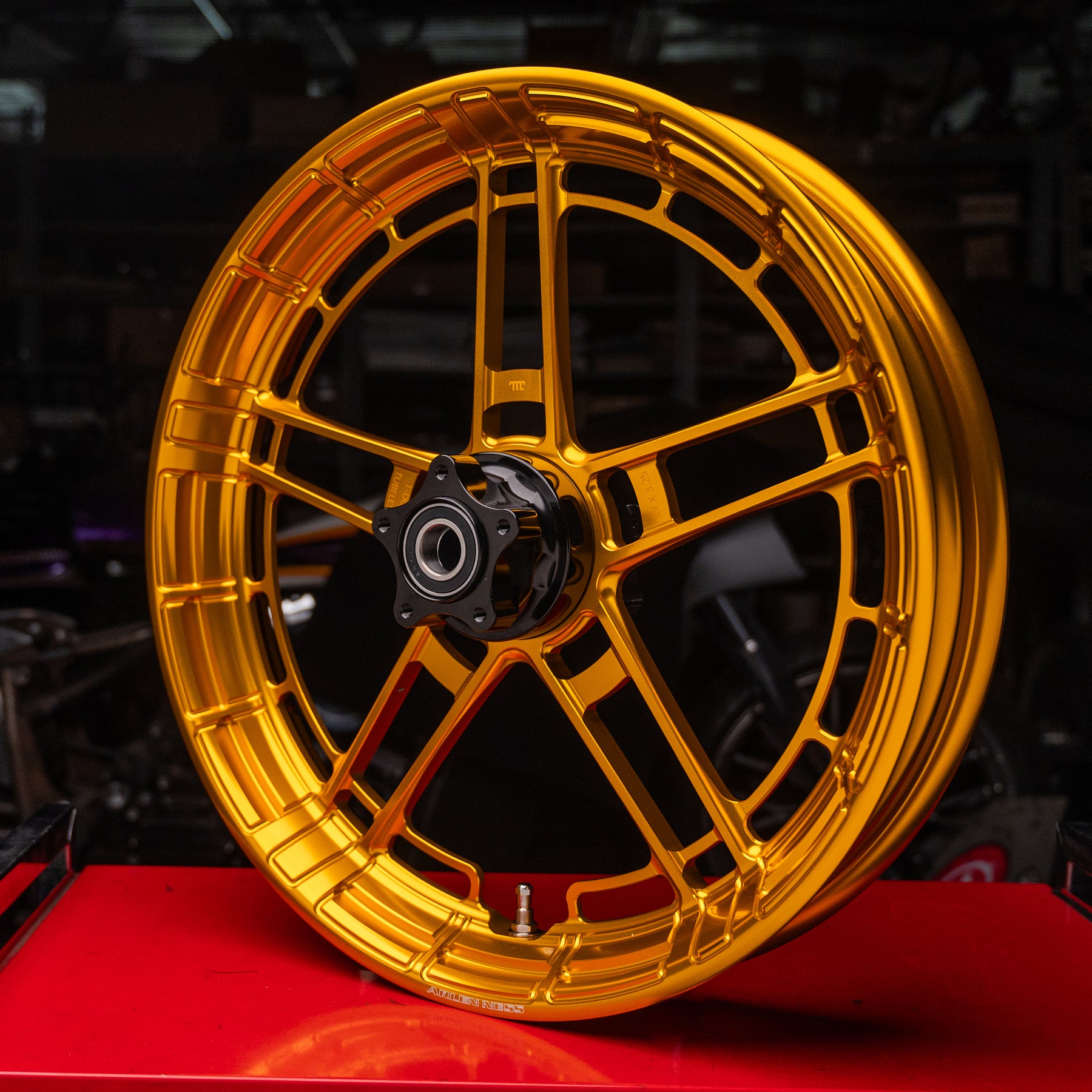 Flatline Forged Wheels, Gold